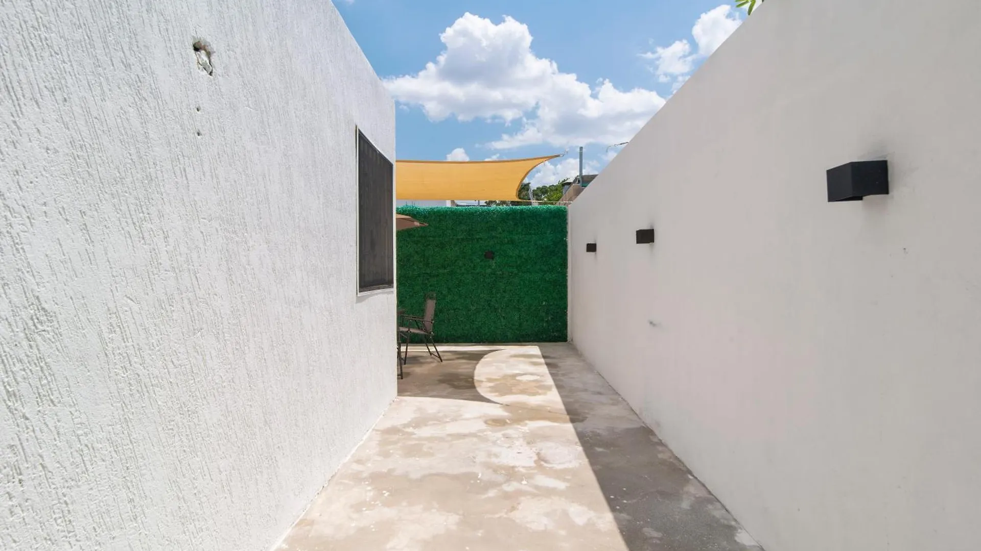 Elegante Casa Completa. Merida, Yucatan / House Mr 0*,  México